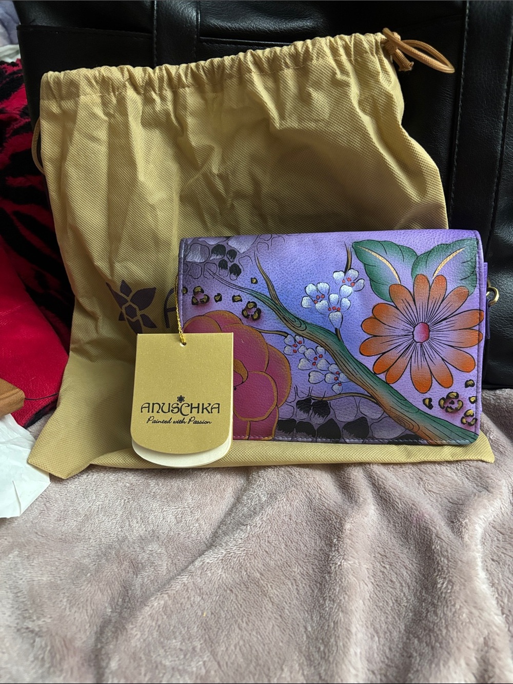NWT Anuschka Hand Painted Leather Floral Organizer Crossbody Bag & Dust Bag